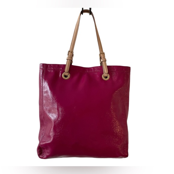 Beautiful eye catching fuscia pink patent leather tote. By Michael Kors. - Picture 8 of 14